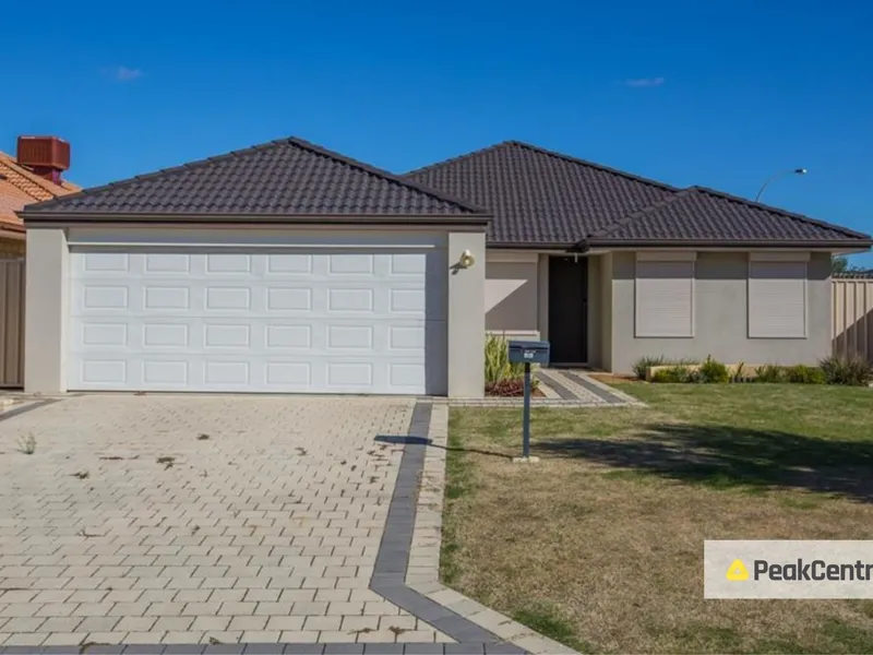 A FAMILY HOME WITH IT ALL !!