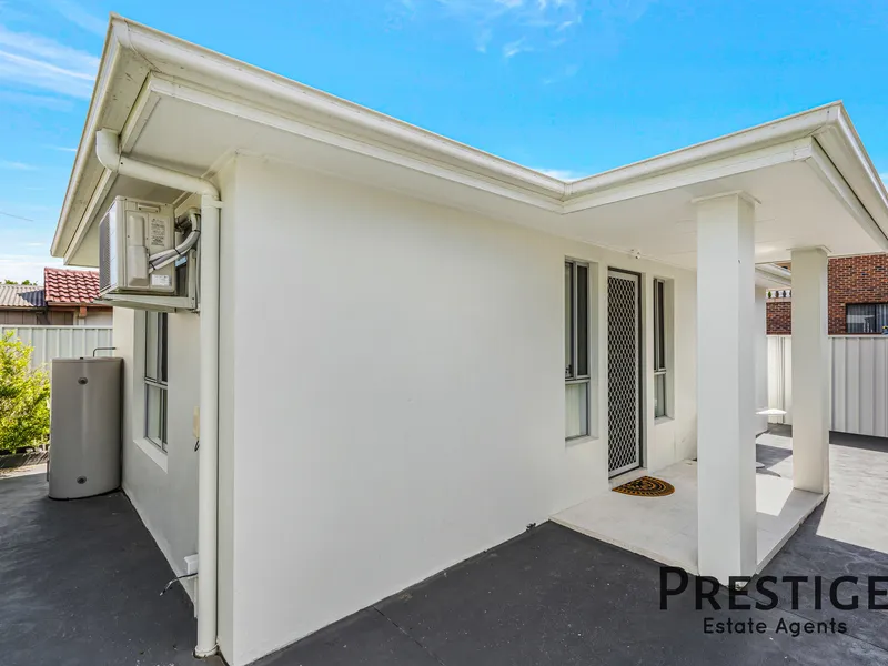 NEAR NEW GRANNY FLAT!