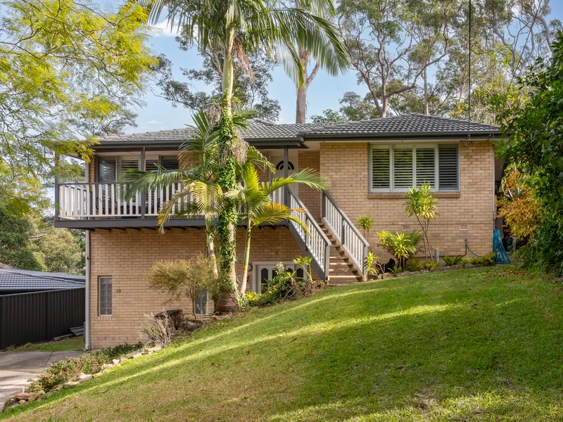 Large Family Home on Huge 1271sqm Block!