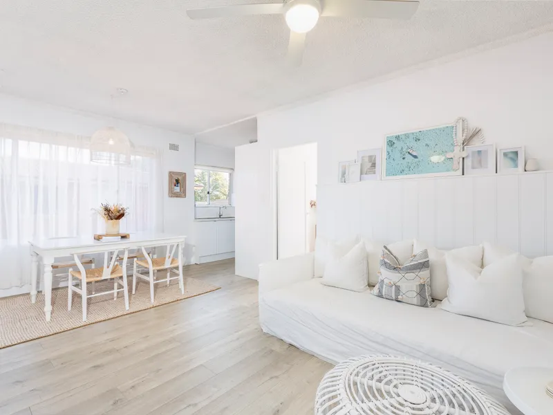 Newly renovated beachside apartment