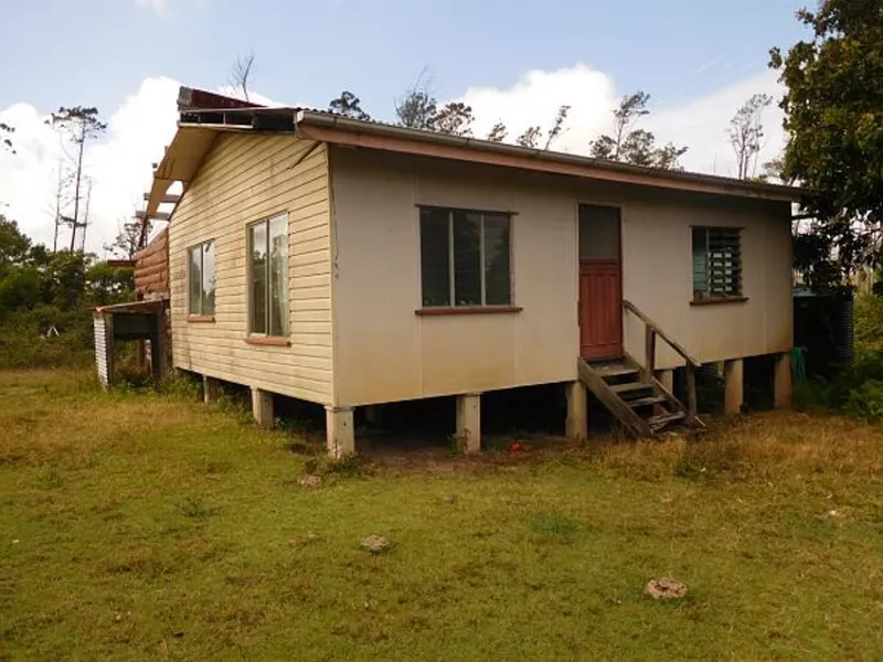 RURAL GETAWAY FOR THE RENOVATOR !
