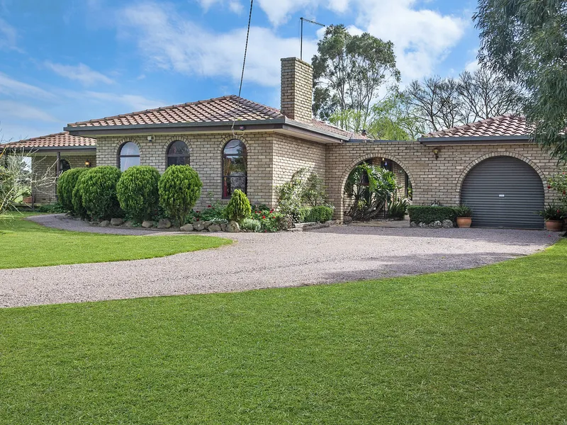 Cherished Family Home In Mortlake