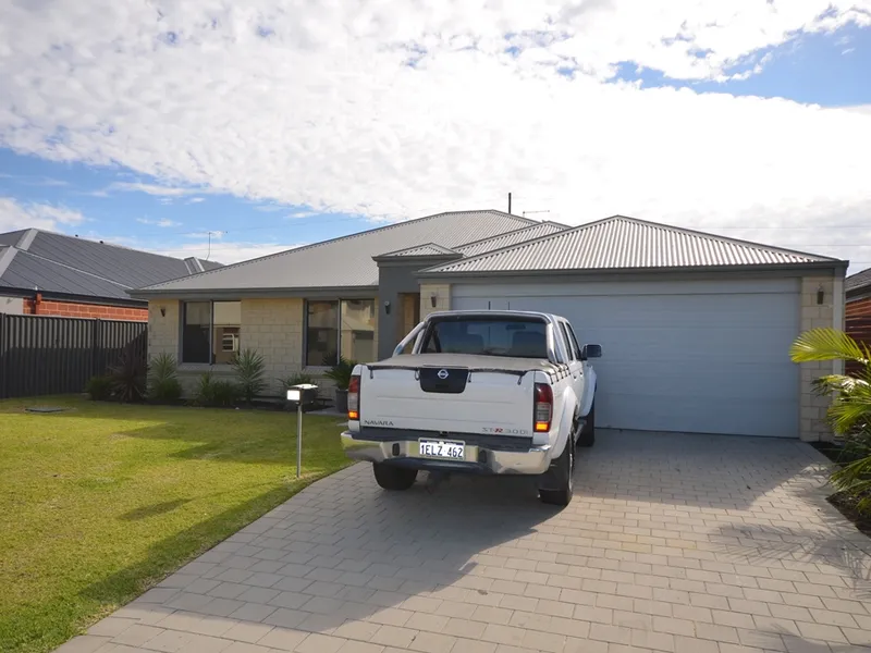 It's a Big Home With Fully Ducted Daikin Aircon