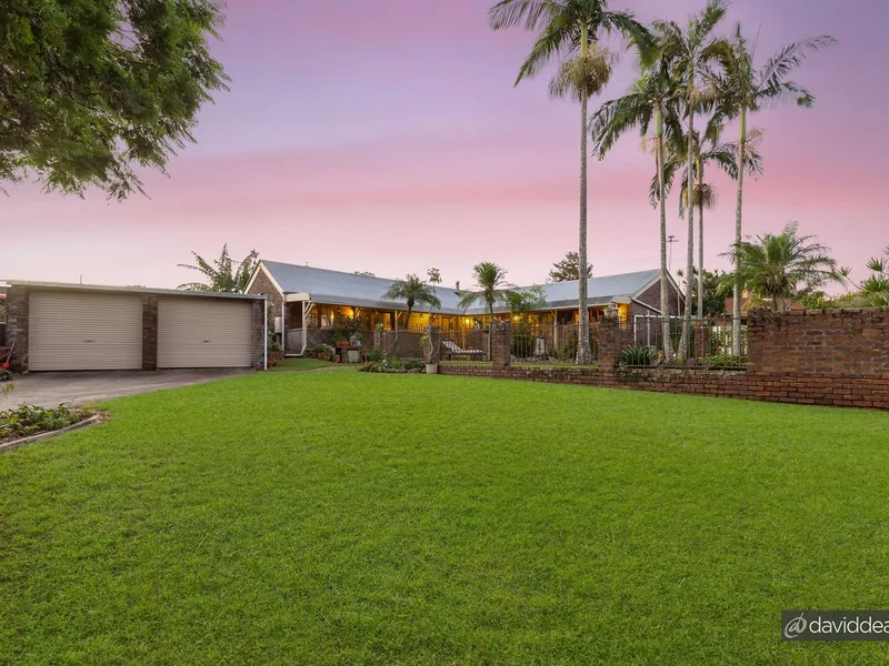 LOWSET BRICK OASIS WITH POOL on 1,102m2!