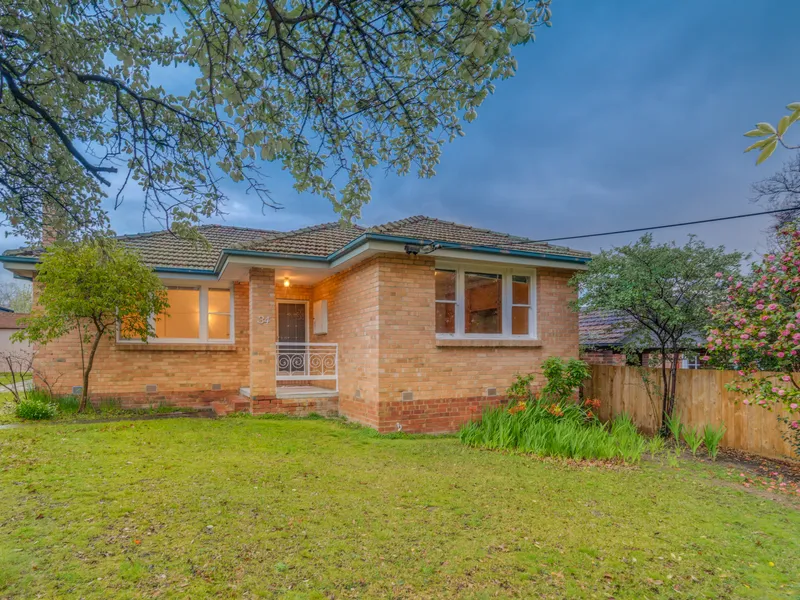 Character Home – Lawn Mowing Included
