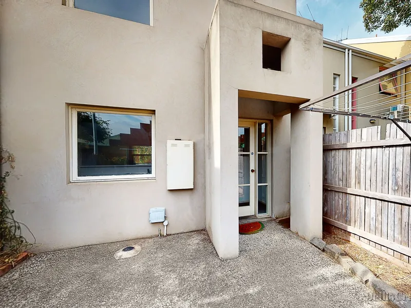 3 Bedroom Tri Townhouse