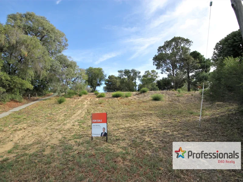 Quiet Location with Views!