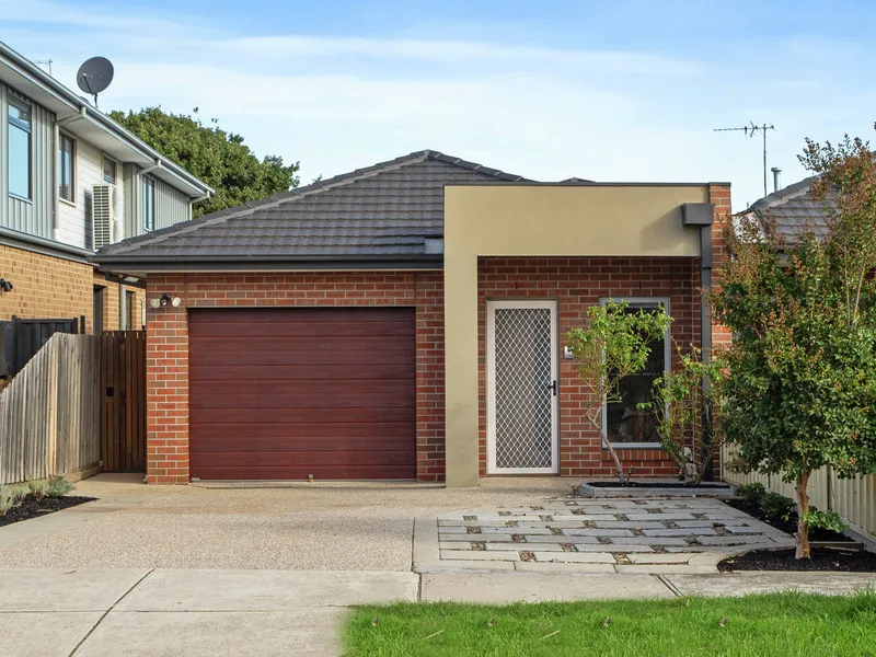 Easy-Living, Excellence in the Heart of Niddrie!