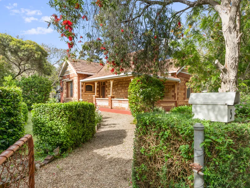 'Rivenhall'; resplendent villa with unrealised potential on a sought south-north parcel…