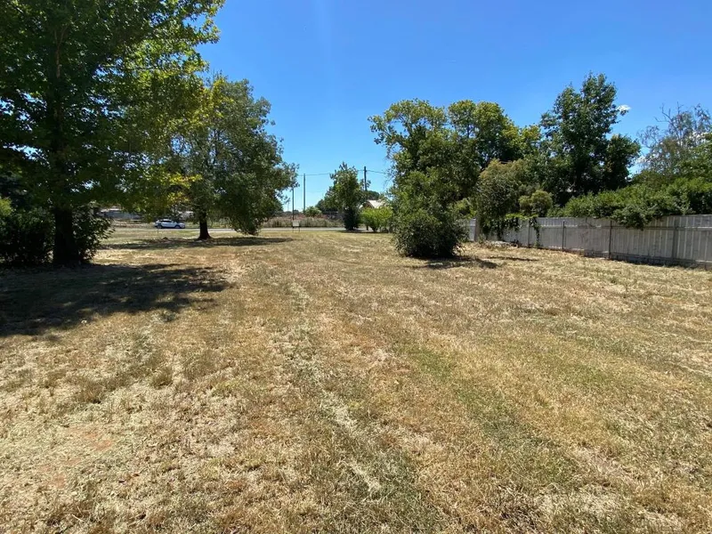 LARGE BUILDING BLOCK