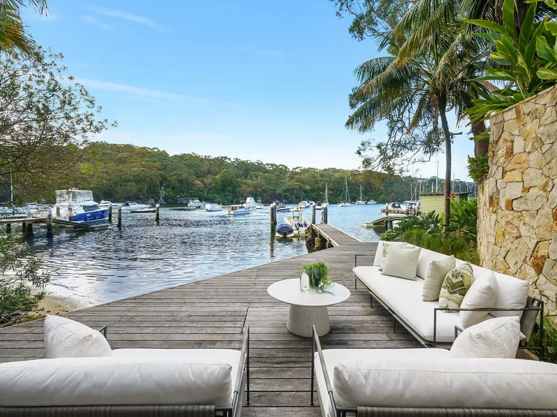North facing waterfront haven of architectural excellence in prestige harbourside location