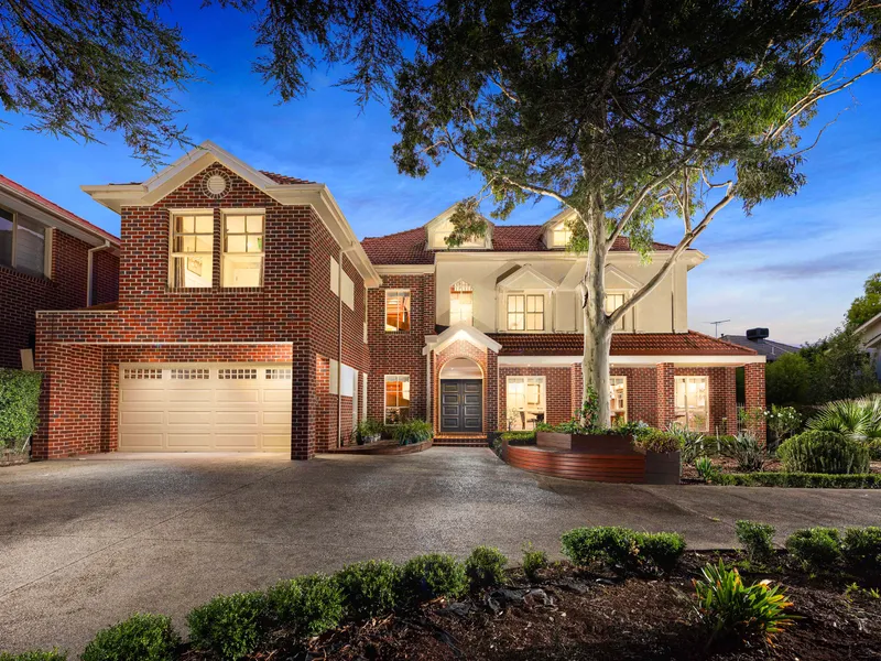 Pinnacle of Modern Luxury