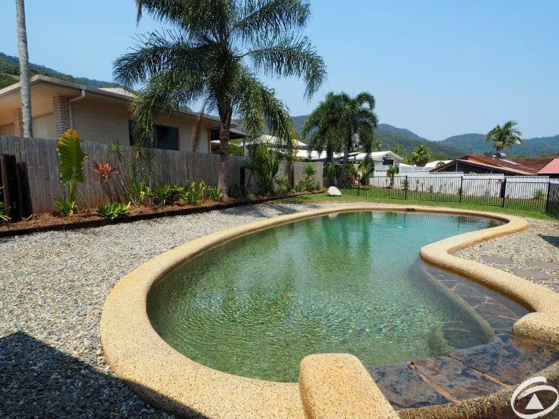 RENOVATED FAMILY HOME WITH LARGE POOL!