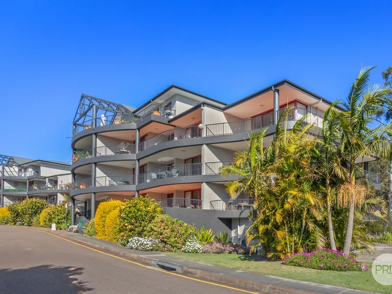 Immaculately Presented Apartment in Peaceful Golf side Setting