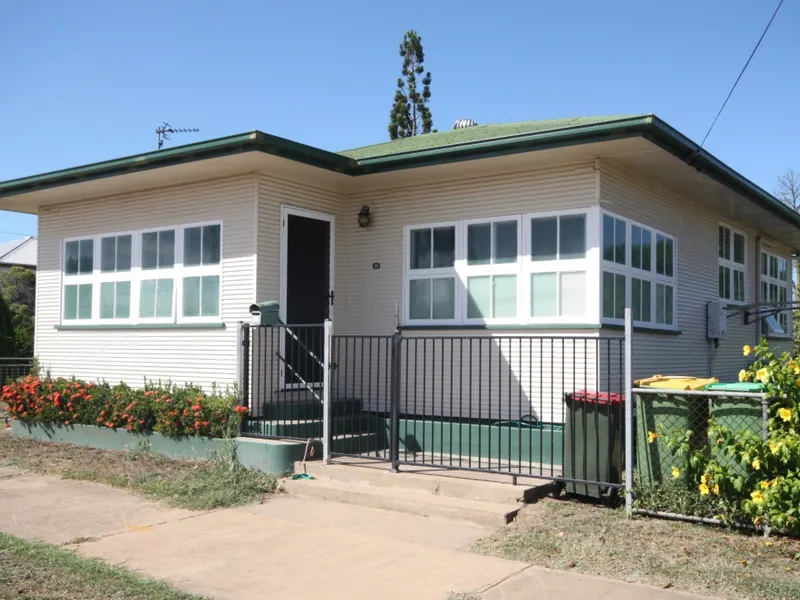 Don't like to mow lawns but like the privacy of a house .. this property is for you!