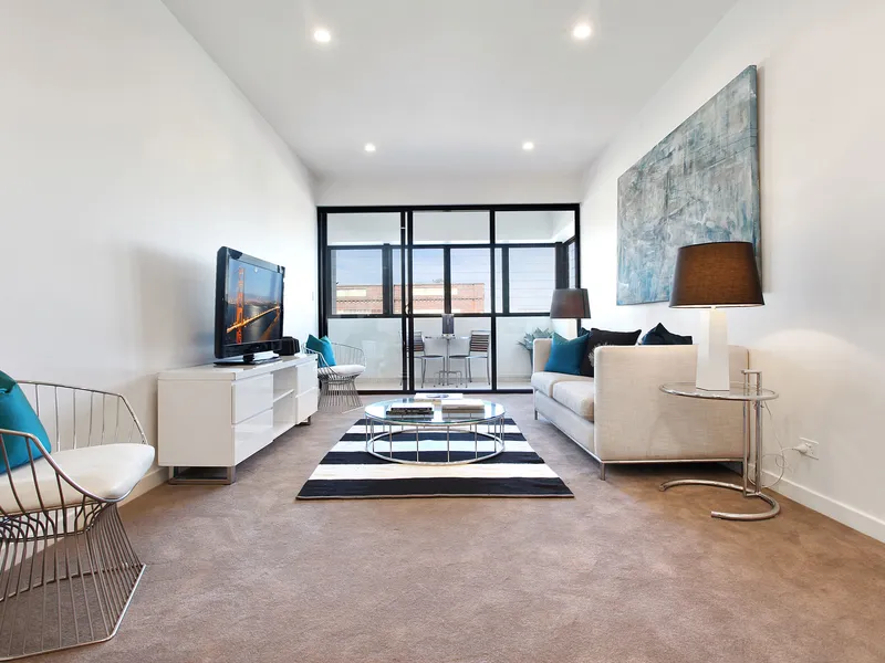 Contemporary Apartment In Prized Lifestyle Address