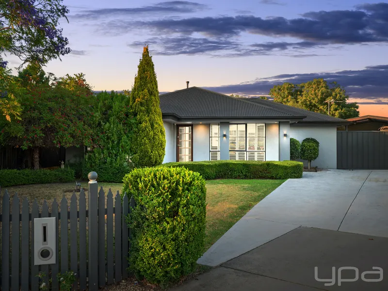 PRIVATE FAMILY OASIS ON 1,128M2(APPROX)