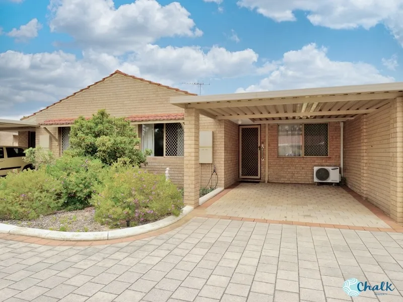 OVER 55s COMPLEX! IMMACULATE VILLA CLOSE TO THE BEACH!