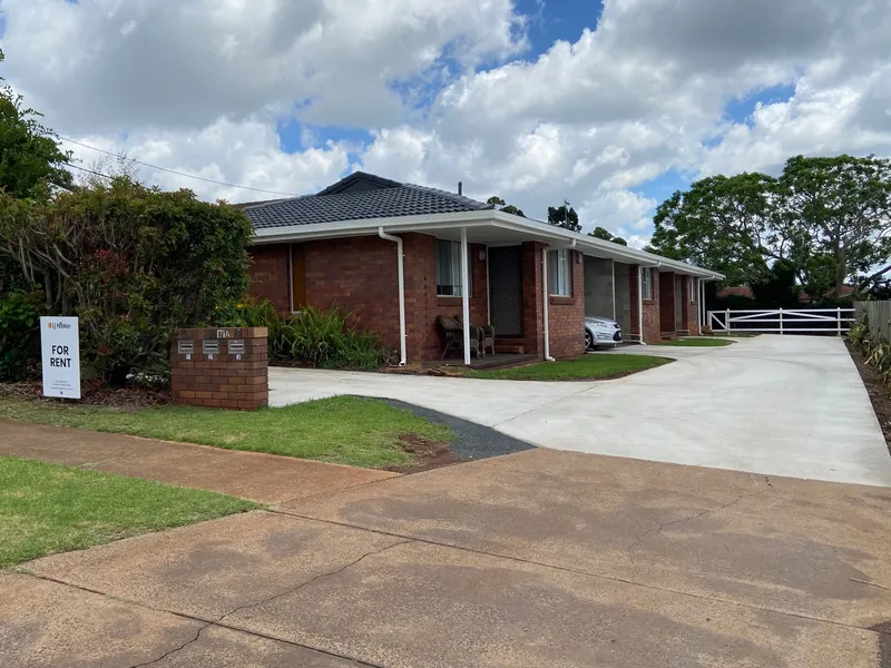 Tidy Unit! Great Location! Renovated Bathroom!