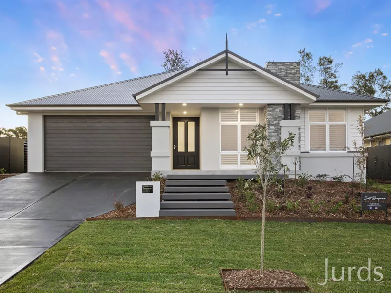 THE HAMPTONS – MOVE IN TOMORROW
