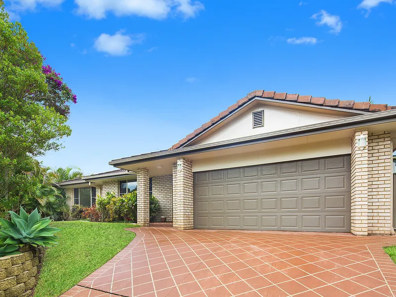 Immaculate, Generous Family Home, Move In And Enjoy