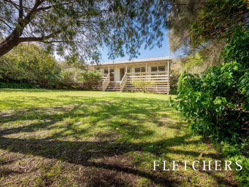 Charming Beach House On Large Corner Block!