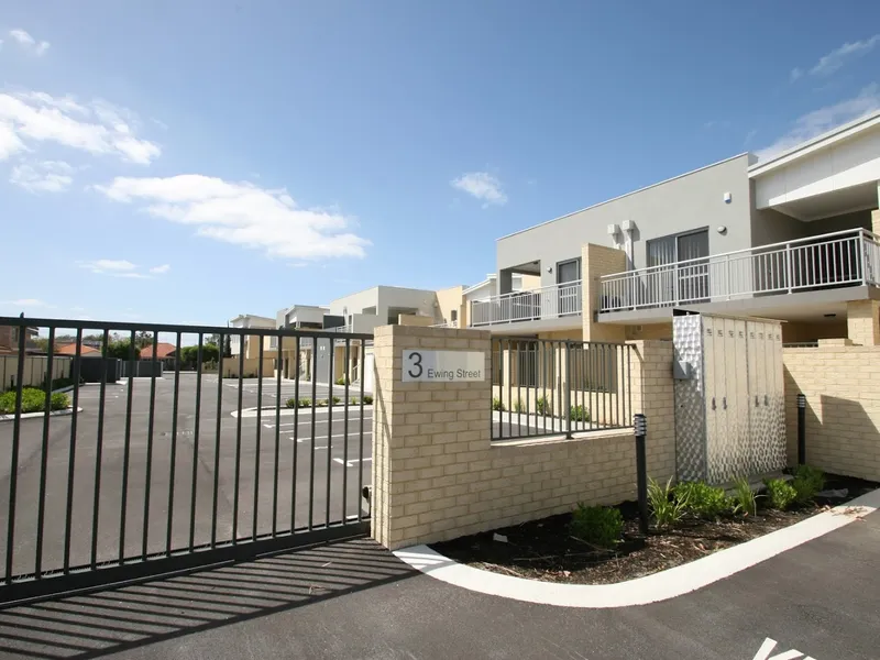 Spacious Apartment in Excellent Location 