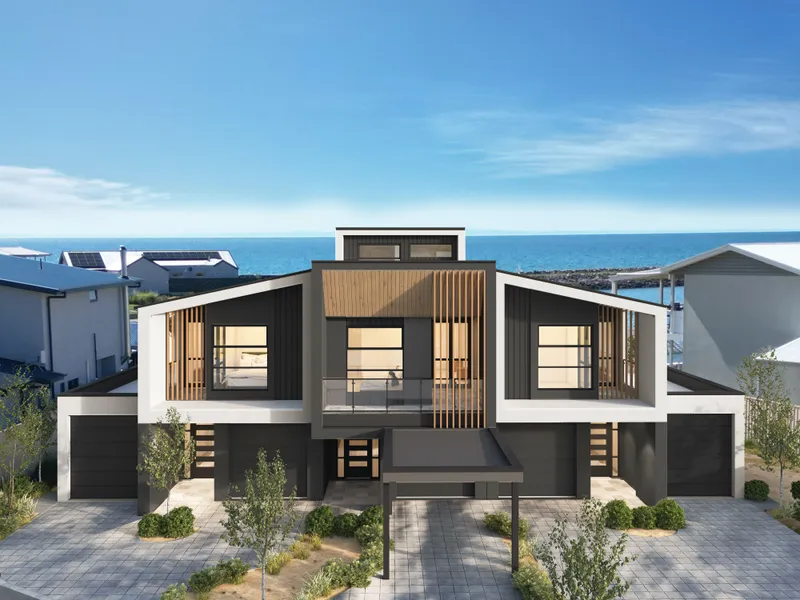 MARINESIDE TOWNHOUSES - ABSOLUTE WATER FRONT