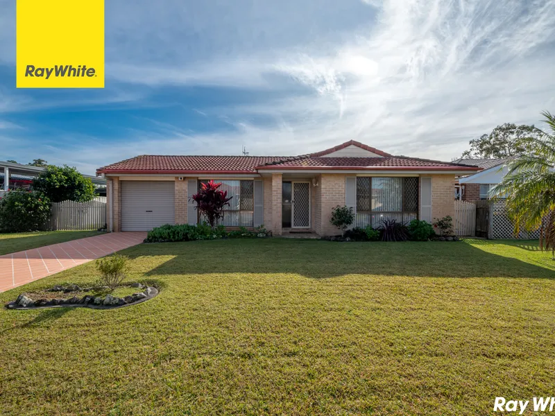 BEAUTIFUL BRICK AND TILE HOME IN A CENTRAL LOCATION