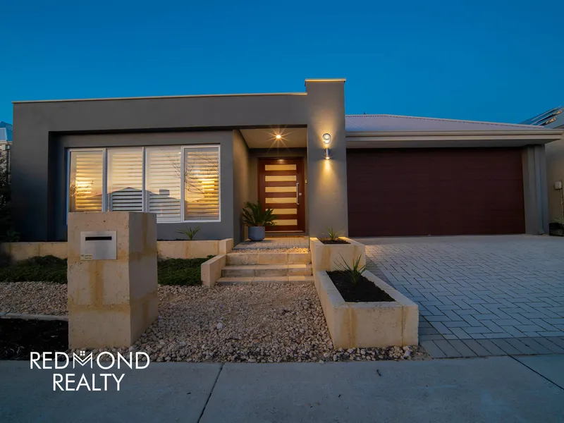 THE PERFECT BEACH ABODE & INVESTOR SPECIAL!!