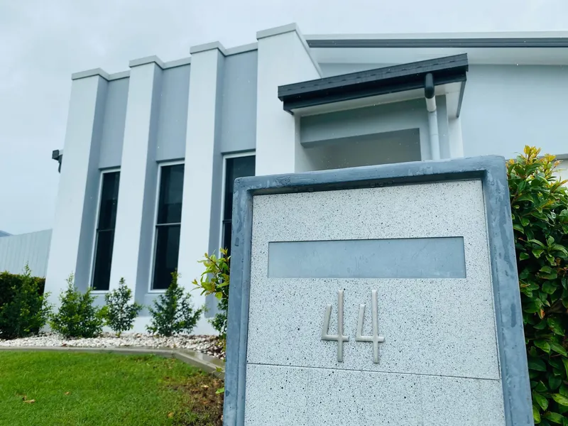 Executive Home in Popular Executive Estate: Available Now