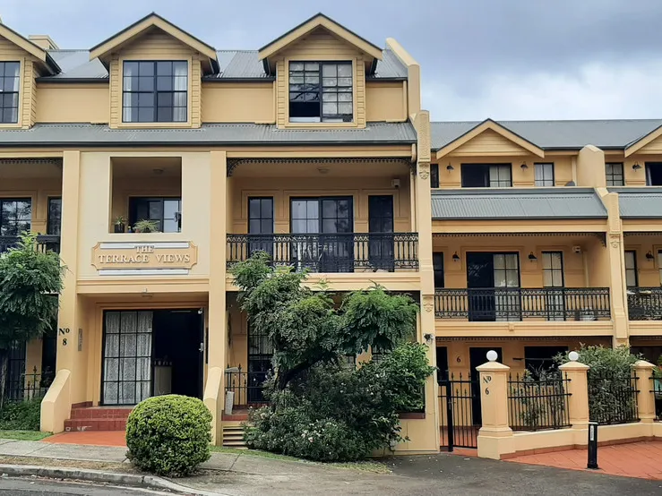 Quiet Location with Pool