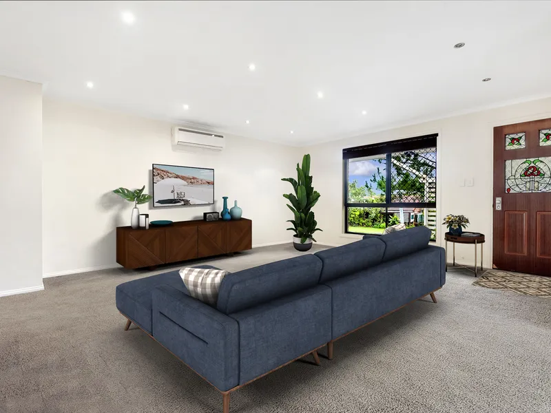 Elevated Position - Quiet Central Location