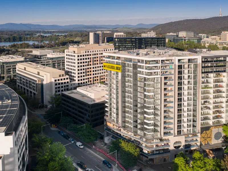 Panoramic Views. Sophisticated. Convenient. All class.