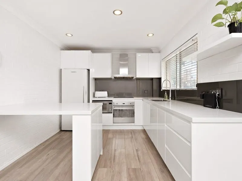 Charming 2-Bedroom Unit in Newcastle