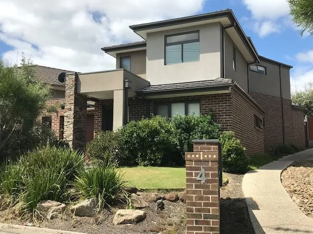 Townhouse Facing Park