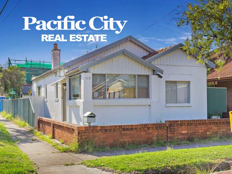 HUGE MODERN FAMILY HOME