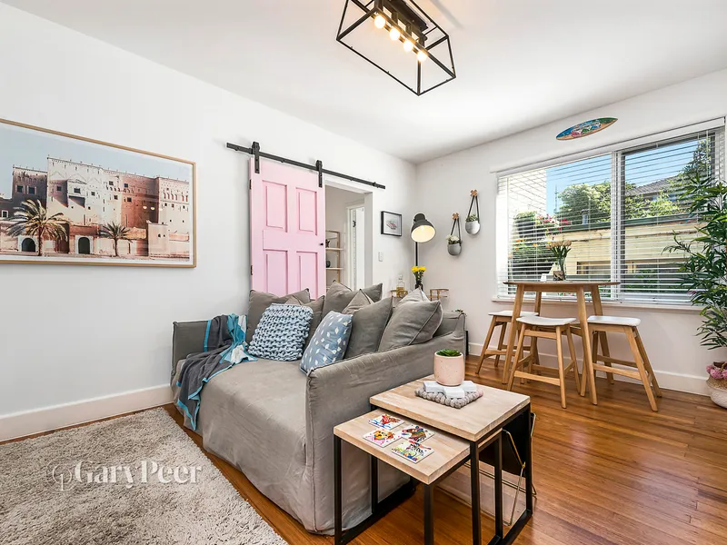 Stylish, private & perfectly positioned