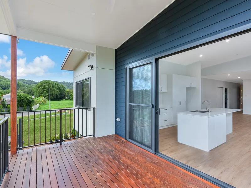 Brand New, Modern Design, Light & Airy