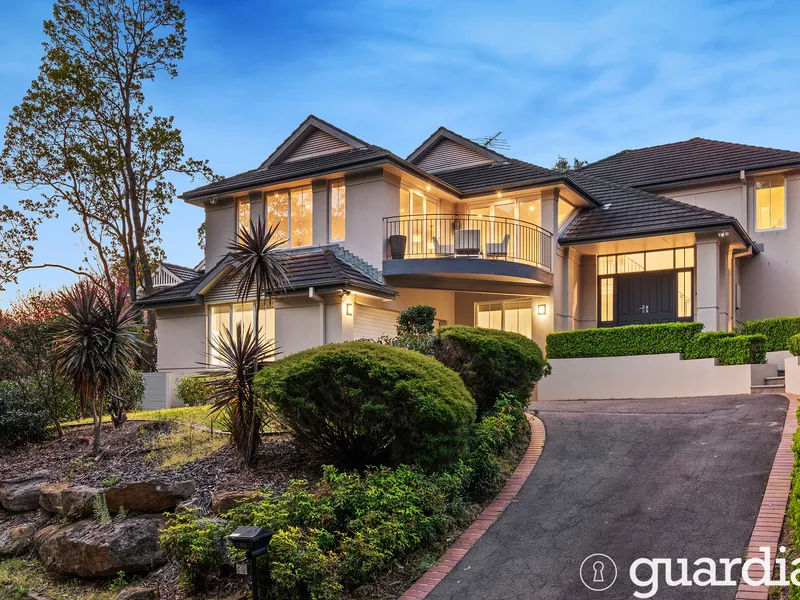 Elegant, secluded and open plan