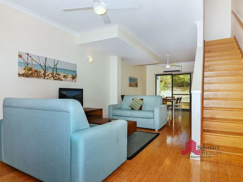 Foot Prints Resort Preston Beach