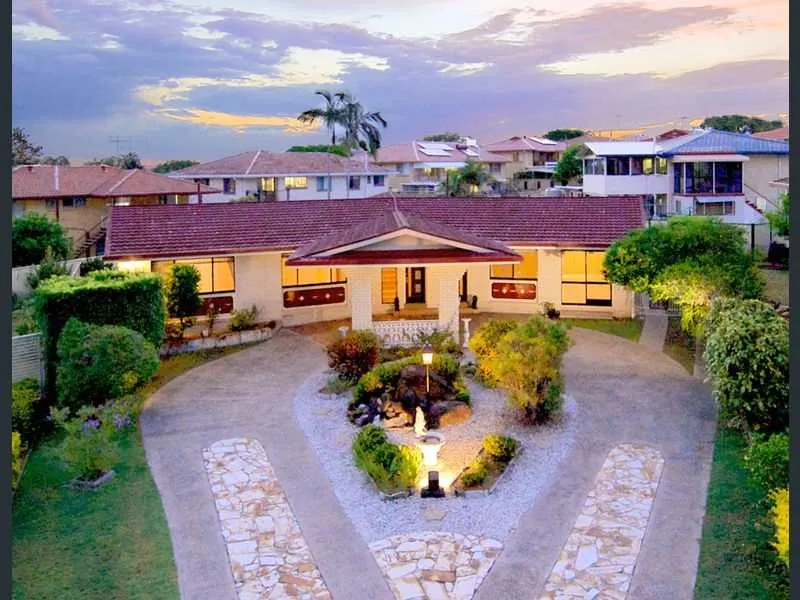 Superbly positioned home a short walk to Garden City