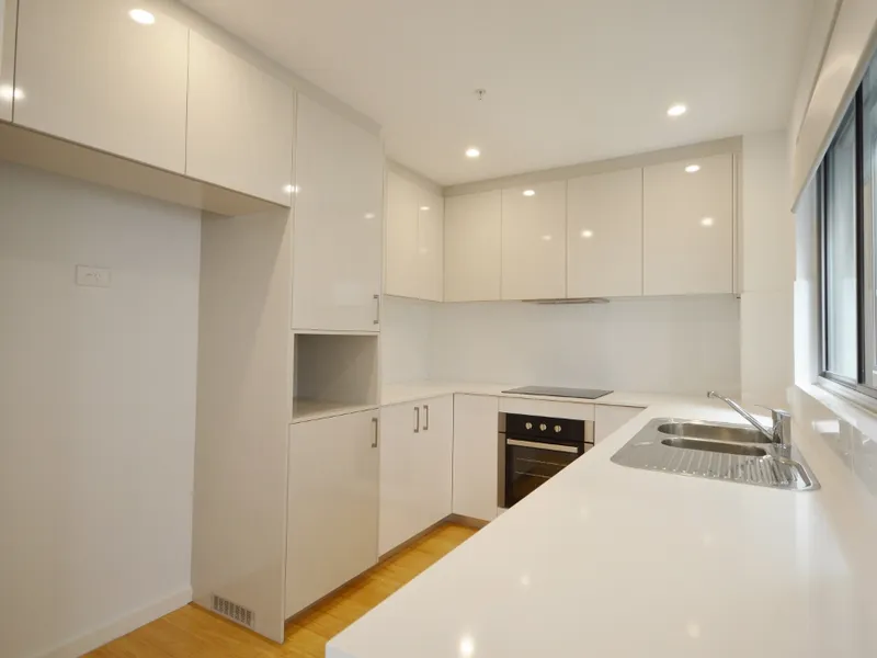 PERFECT TWO BEDROOM APARTMENT IN THE HEART OF PERTH