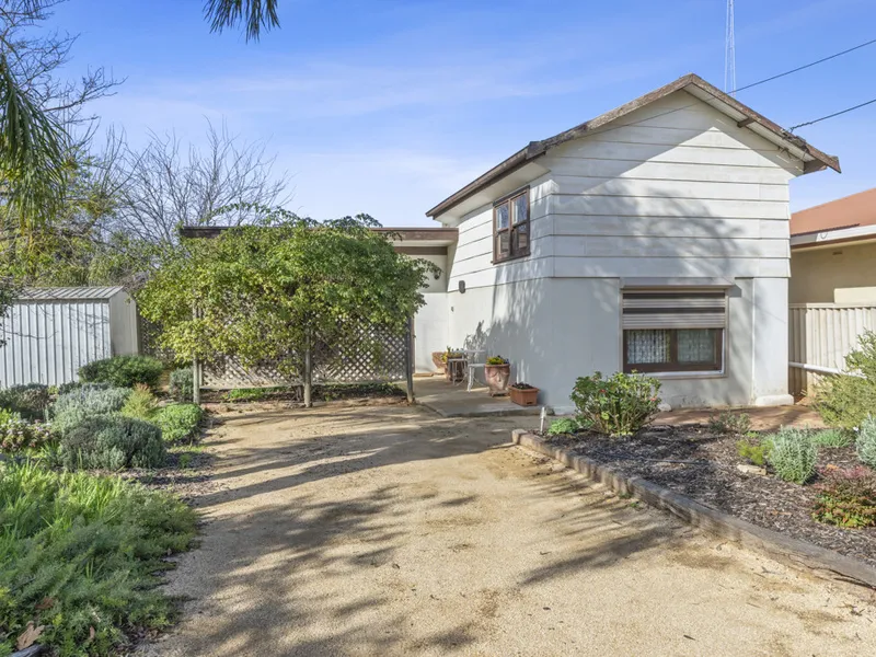 Affordable Living in Lovely Loxton