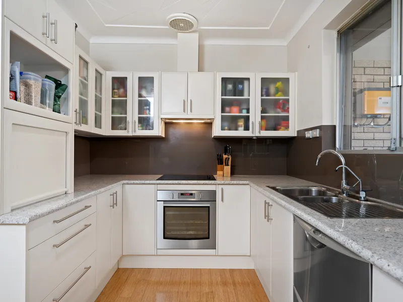 OFFERS FROM $279,000! MUST BE SOLD! CALL SABRINA & RAFAEL TODAY!!