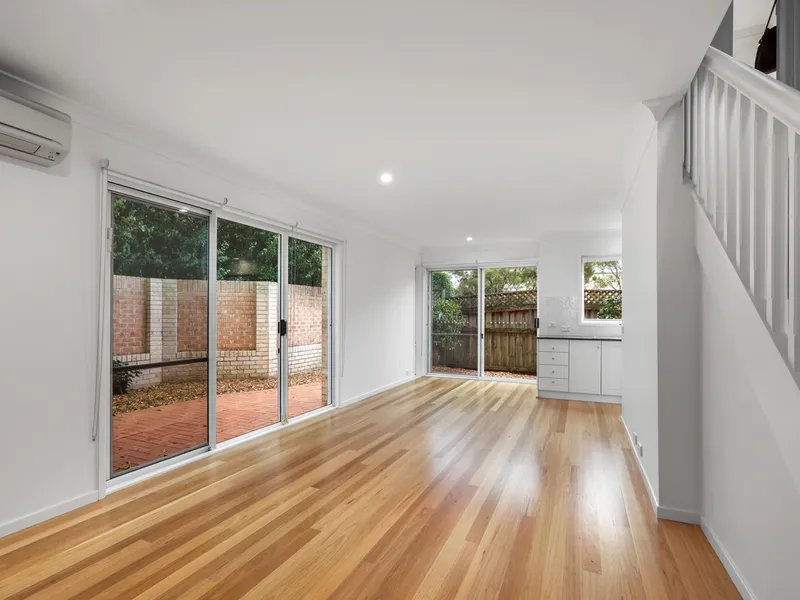 Newly Updated Townhouse – Over 55's Complex