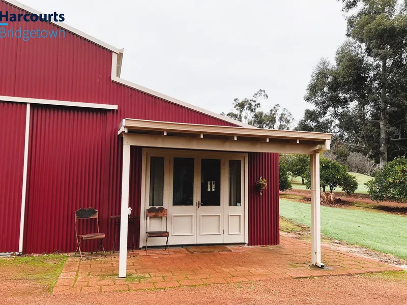 Fully Furnished and equipped, Ready to move into