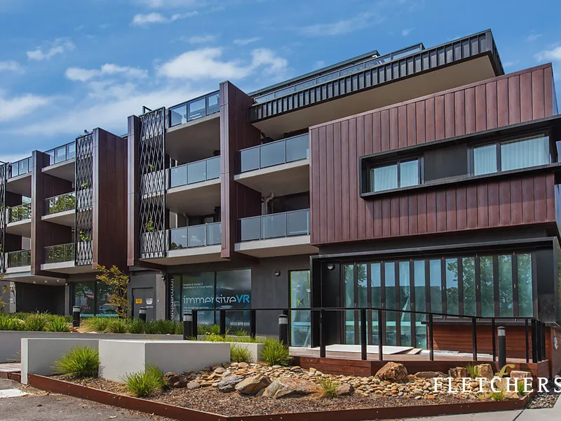 SUN FILLED SOPHISTICATION AT 'NORFOLK PARK'