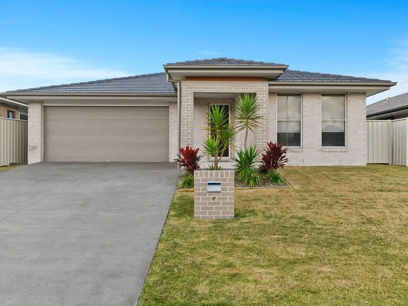 EMERALD BEACH BEAUTY !