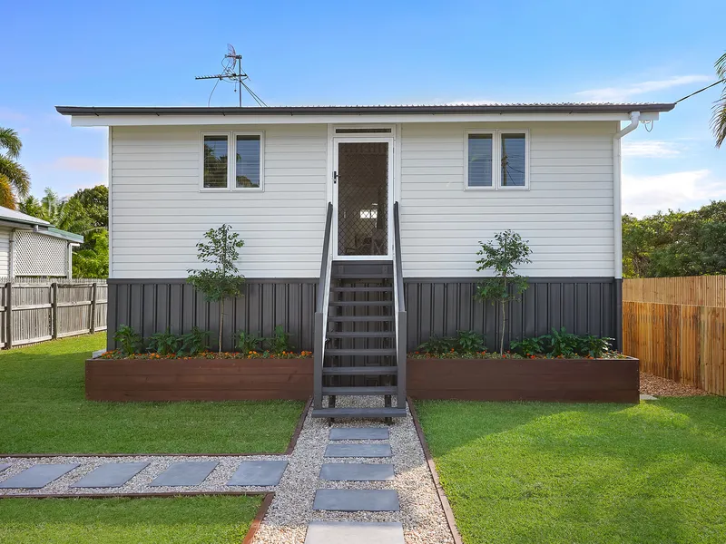 Renovated cottage in coveted inner-city location